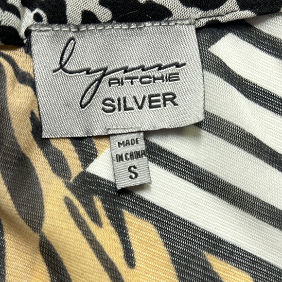 Lynn Ritchie Animal Print Blouse - Picture 7 of 9